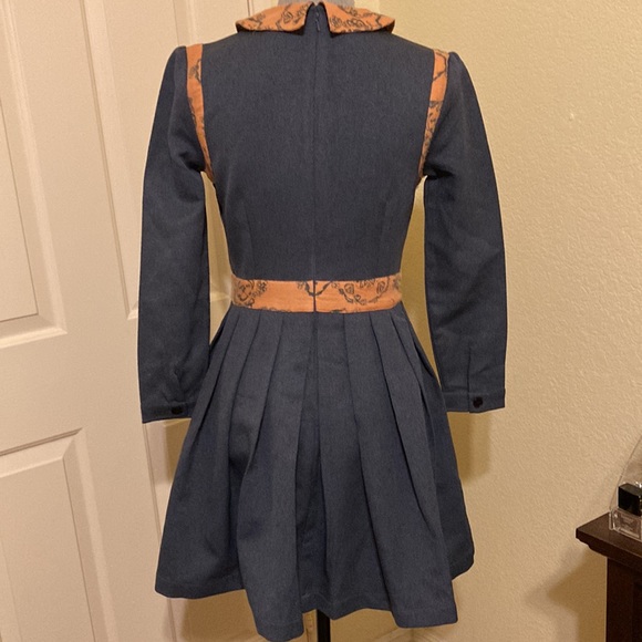 Family affairs dress - Picture 3 of 4